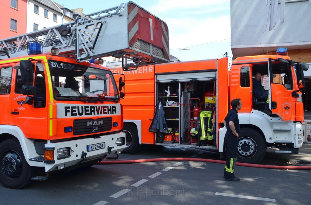 Feuer Garage Koeln Moselstr Luxemburgerstr P214.JPG - Miklos Laubert